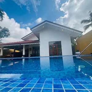 Kingz Kottage By Andy's Bed & Breakfast